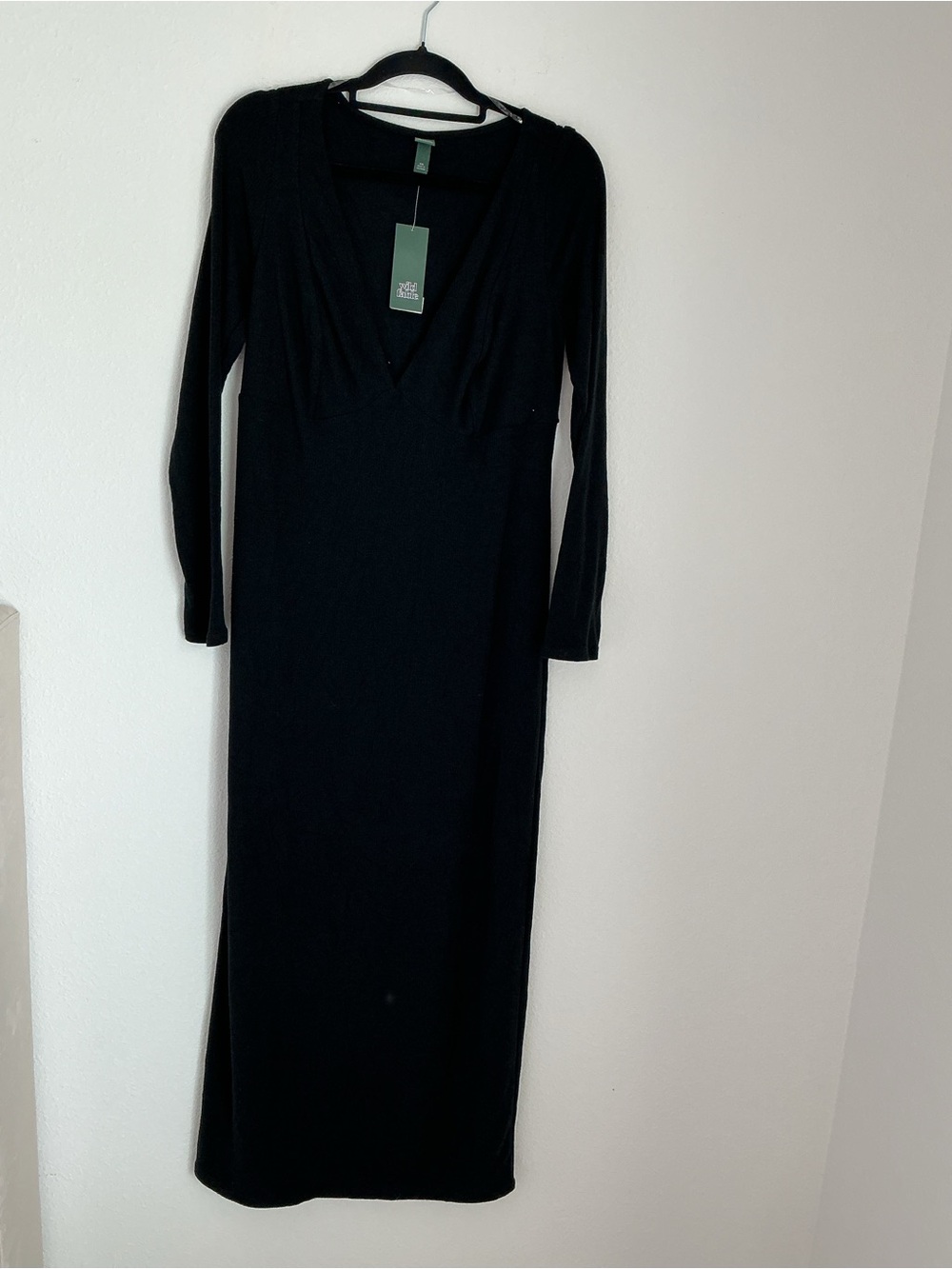 wild fable Black Long Sleeve V-Neck Maxi Dress with Side Slit